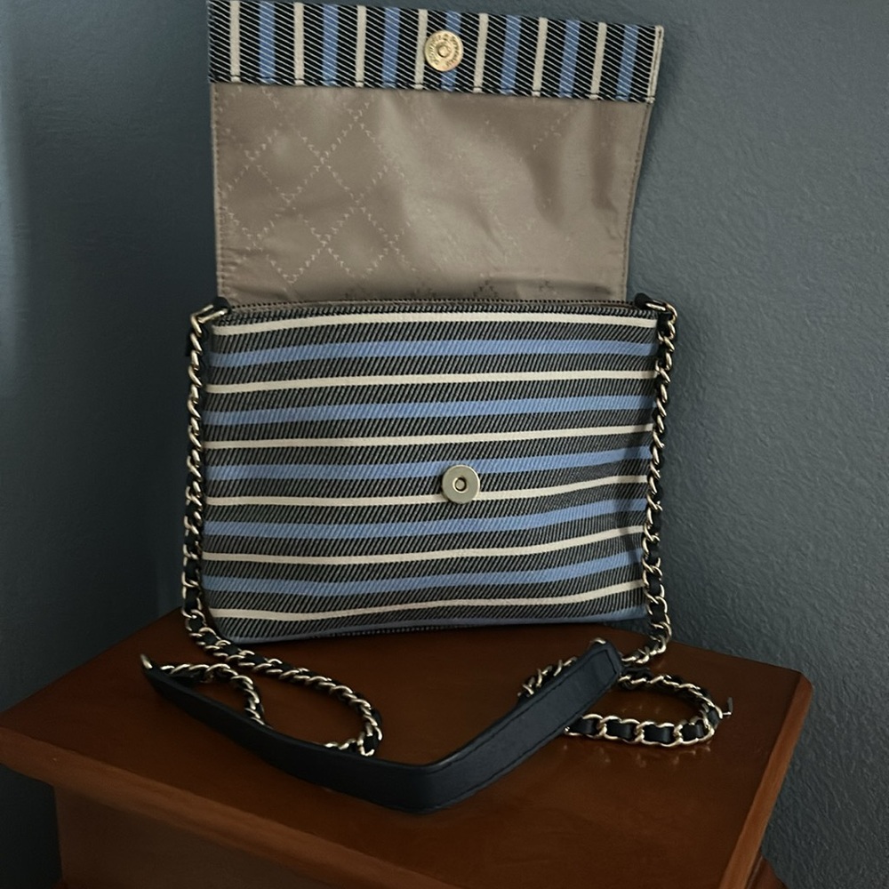 💥Talbots Crossbody Handbag💥 - Picture 3 of 9